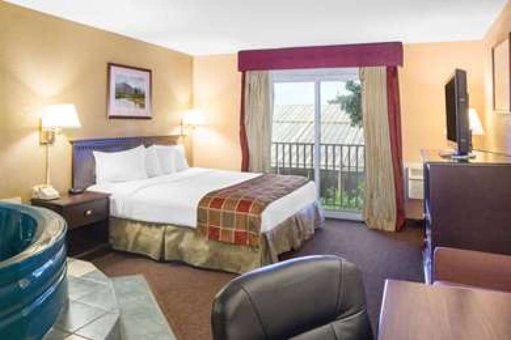 Days Inn Toledo 10