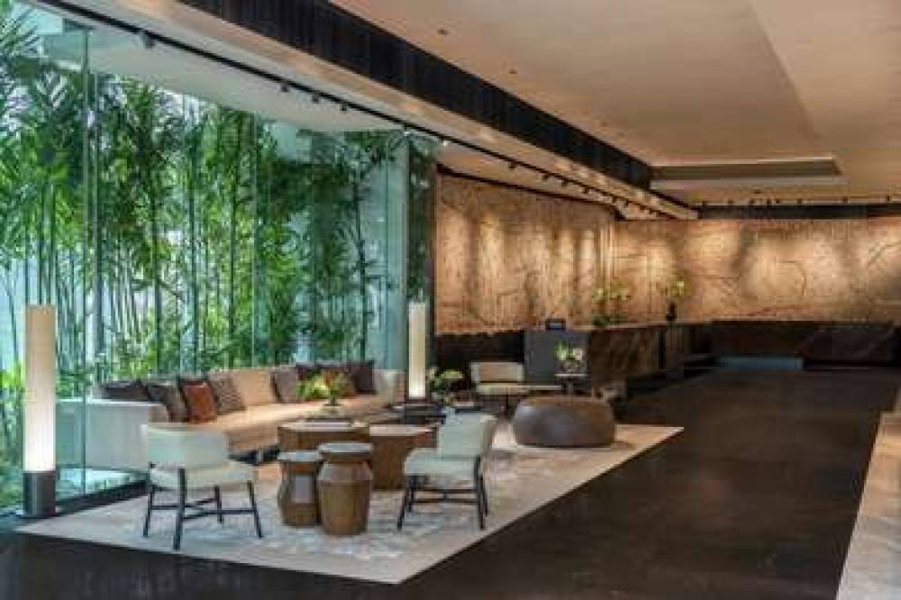 DBLTREE HILTON PLOENCHIT 4