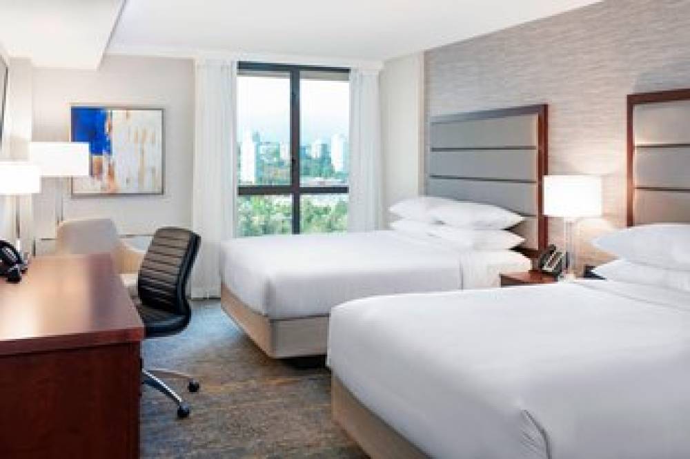 Delta Hotels By Marriott Burnaby Conference Centre 4