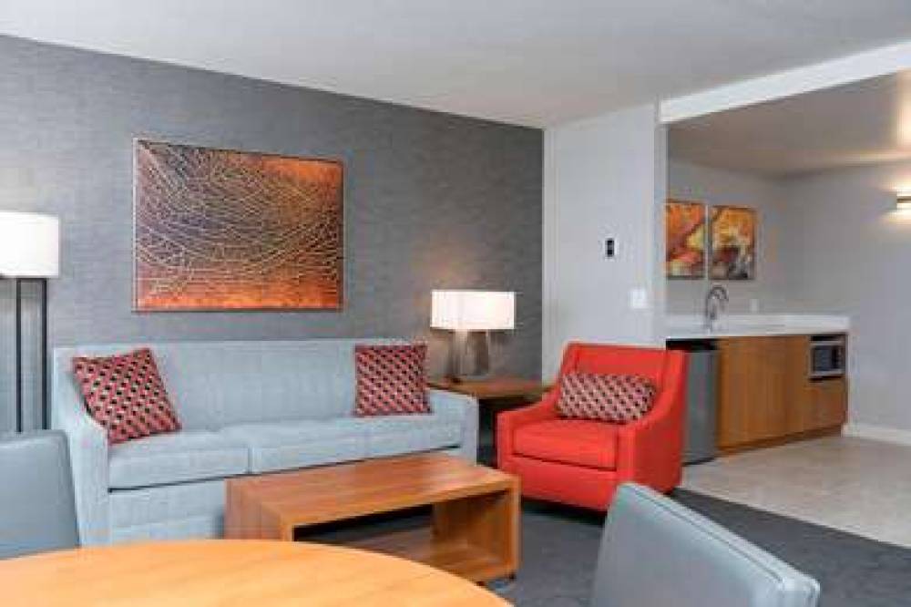 Delta Hotels By Marriott Grand Rapids Airport 10