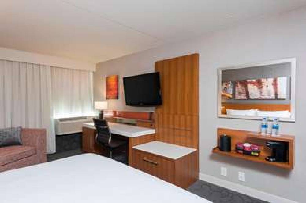 Delta Hotels By Marriott Grand Rapids Airport 7