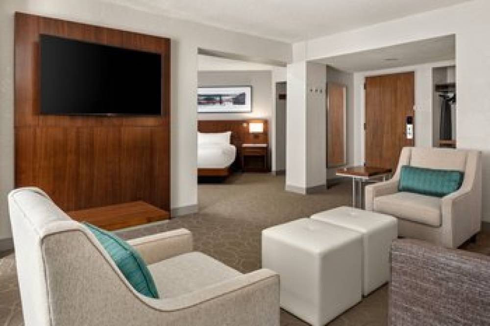 Delta Hotels By Marriott Minneapolis Northeast 5