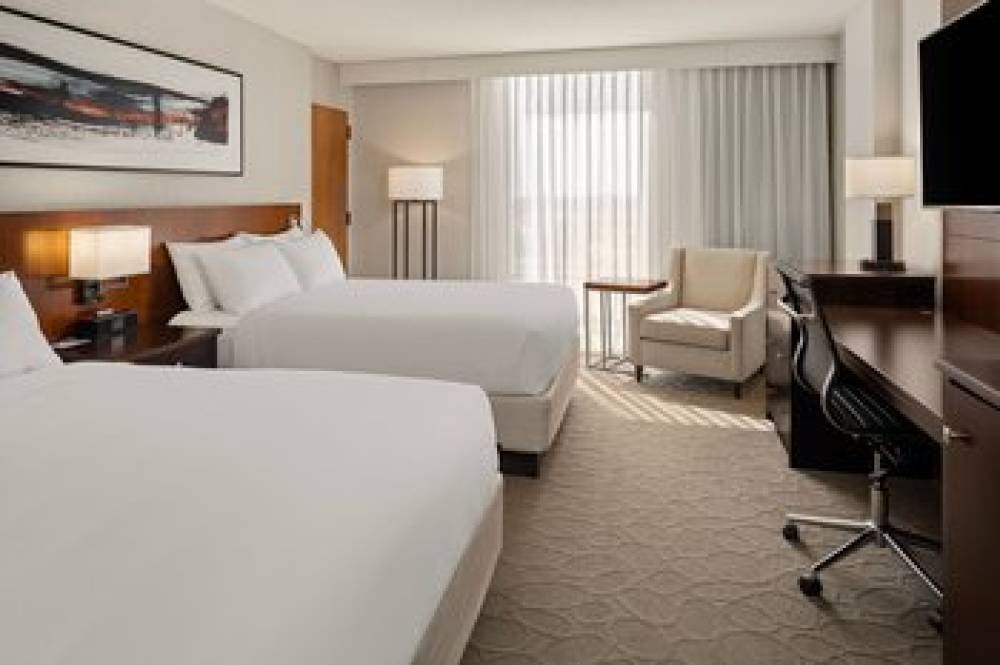 Delta Hotels By Marriott Minneapolis Northeast 8