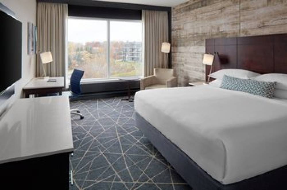 Delta Hotels By Marriott Sherbrooke Conference Centre 8