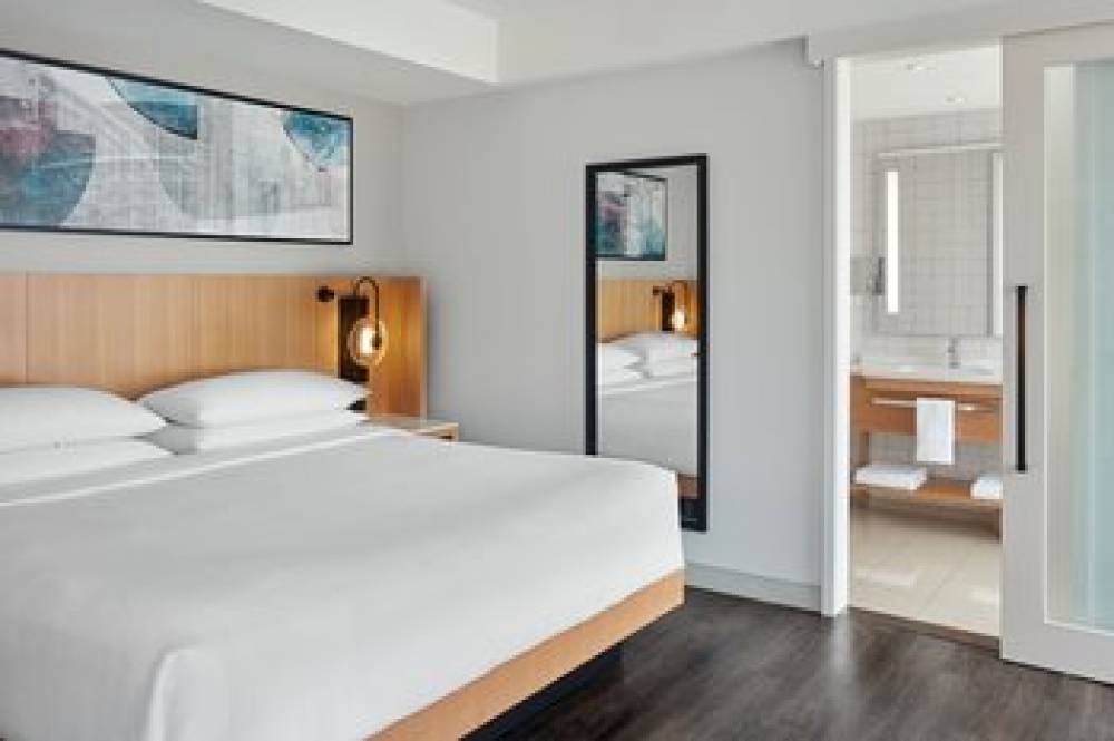 Delta Hotels By Marriott Toronto 4