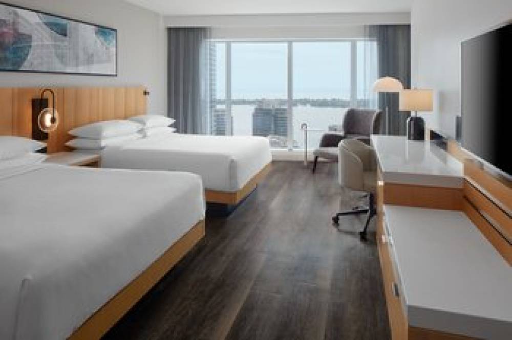 Delta Hotels By Marriott Toronto 8