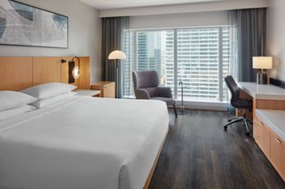 Delta Hotels By Marriott Toronto 5