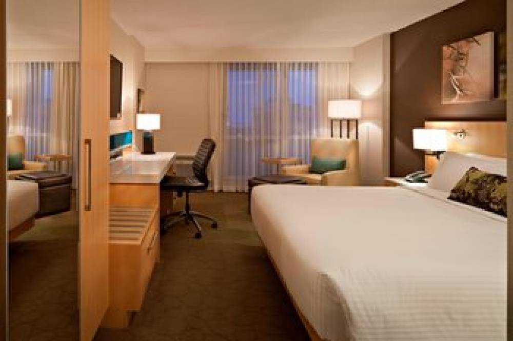 Delta Hotels By Marriott Winnipeg 4