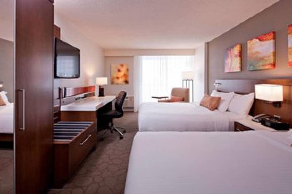 Delta Hotels By Marriott Winnipeg 8