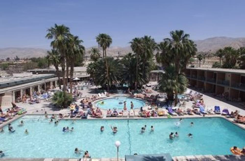 Desert Hot Springs Spa Hotel 4