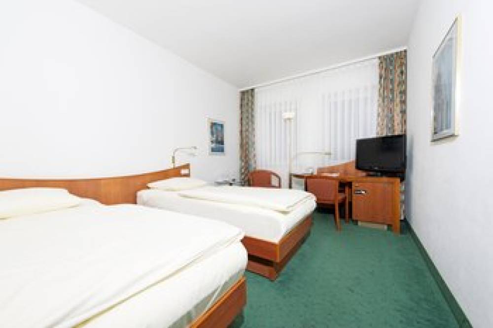 DORMERO HOTEL DRESDEN AIRPORT 8