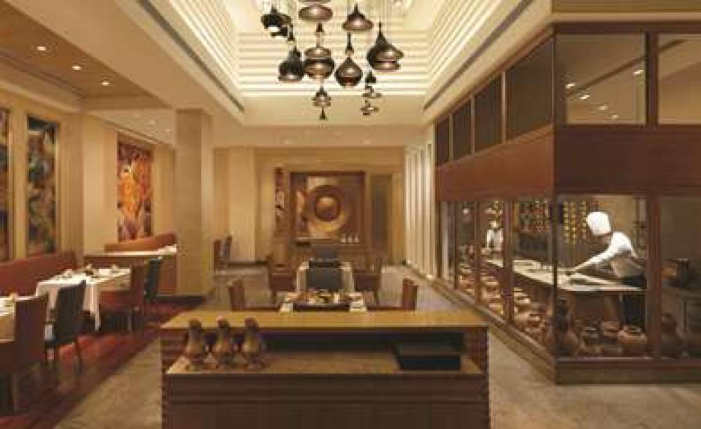 DOUBLETREE BY HILTON AGRA 8