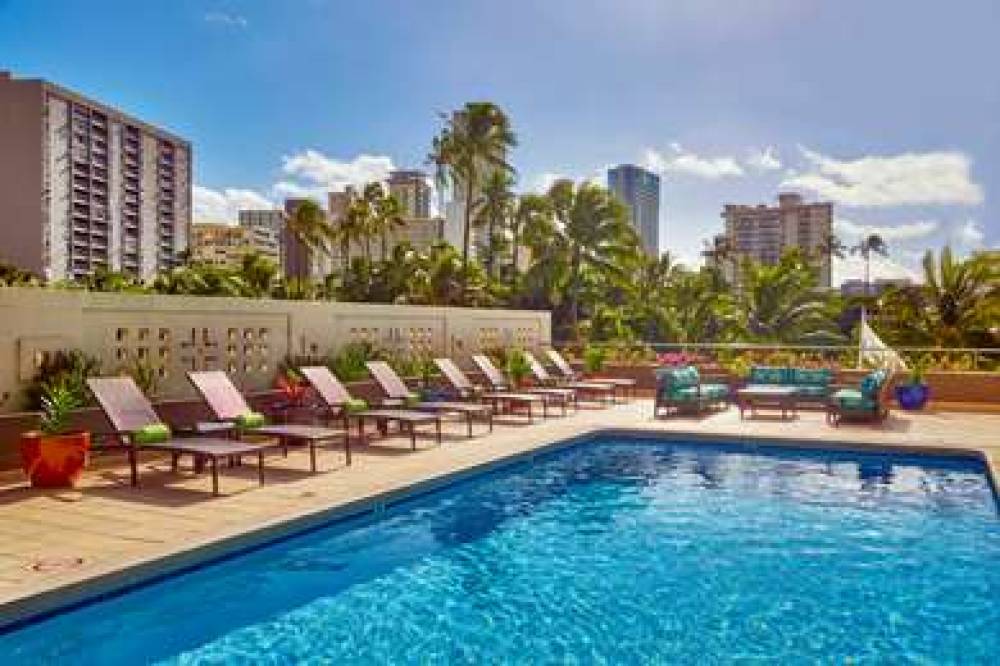 DoubleTree By Hilton Alana - Waikiki Beach 1