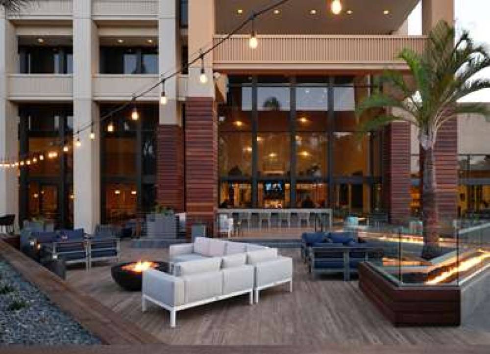 DoubleTree By Hilton Anaheim/Orange County 4