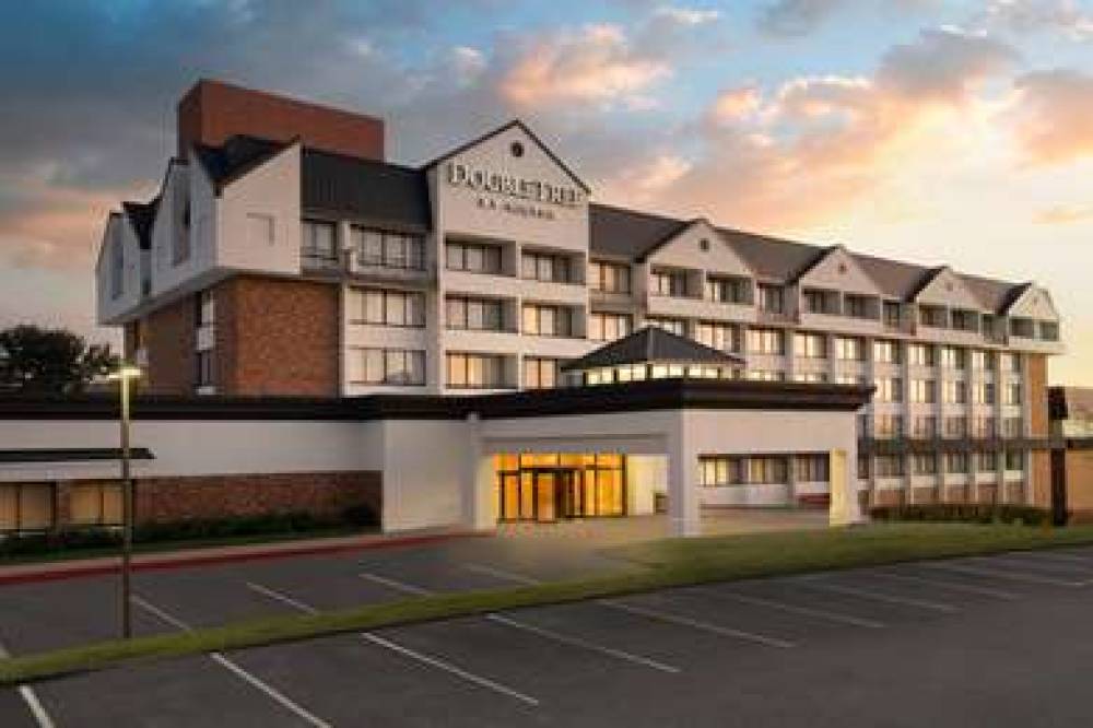 DoubleTree By Hilton Baltimore North/Pikesville,  3