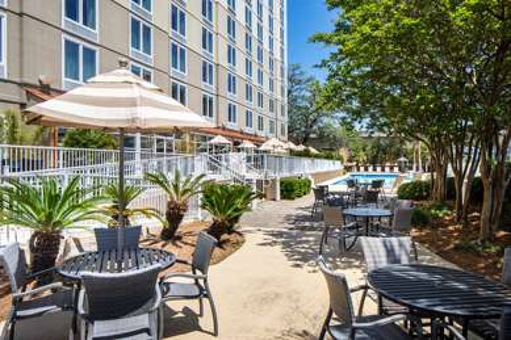 DOUBLETREE BY HILTON BILOXI 5