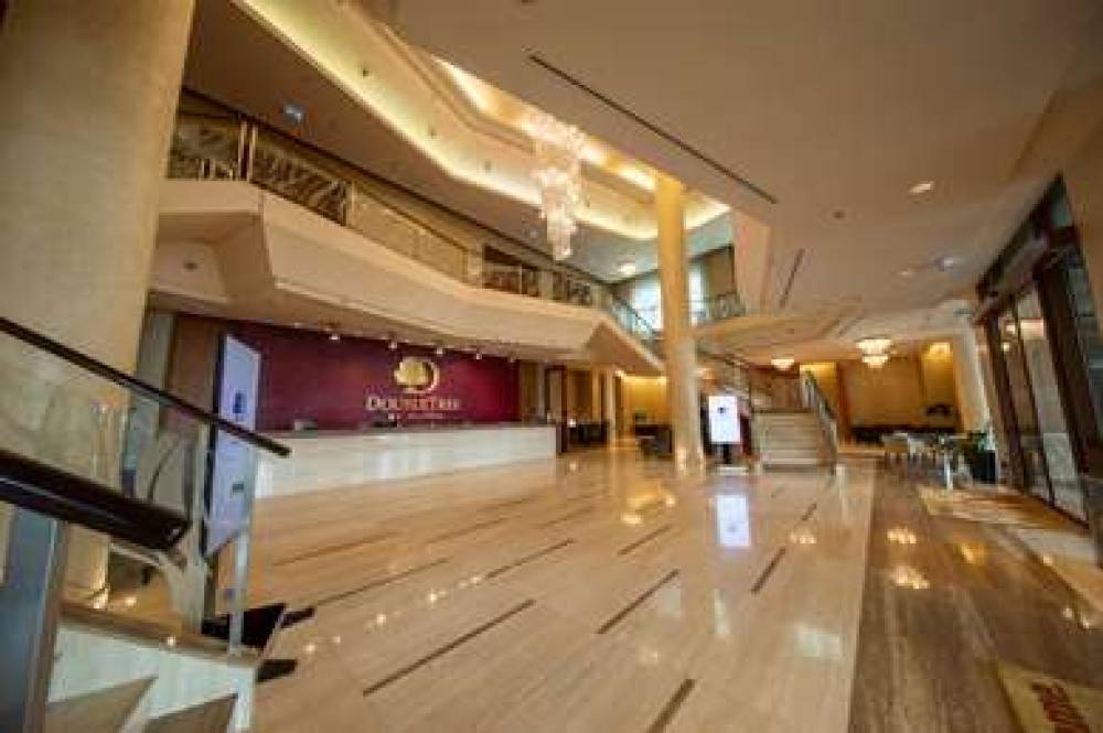 DOUBLETREE BY HILTON BRATISLAVA 3