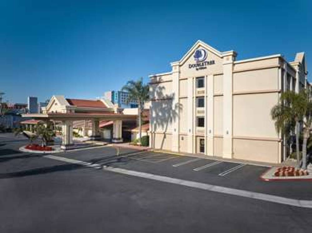 DOUBLETREE BY HILTON BUENA PARK 8