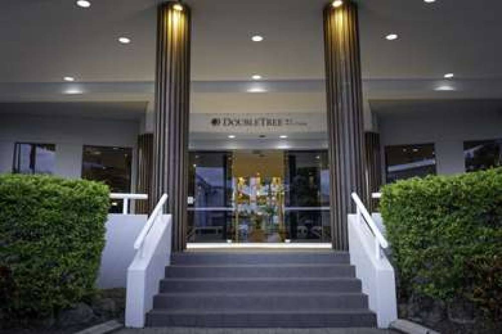 DOUBLETREE BY HILTON CAIRNS 6