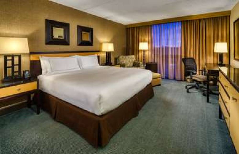 DoubleTree By Hilton Chicago Arlington Heights 5