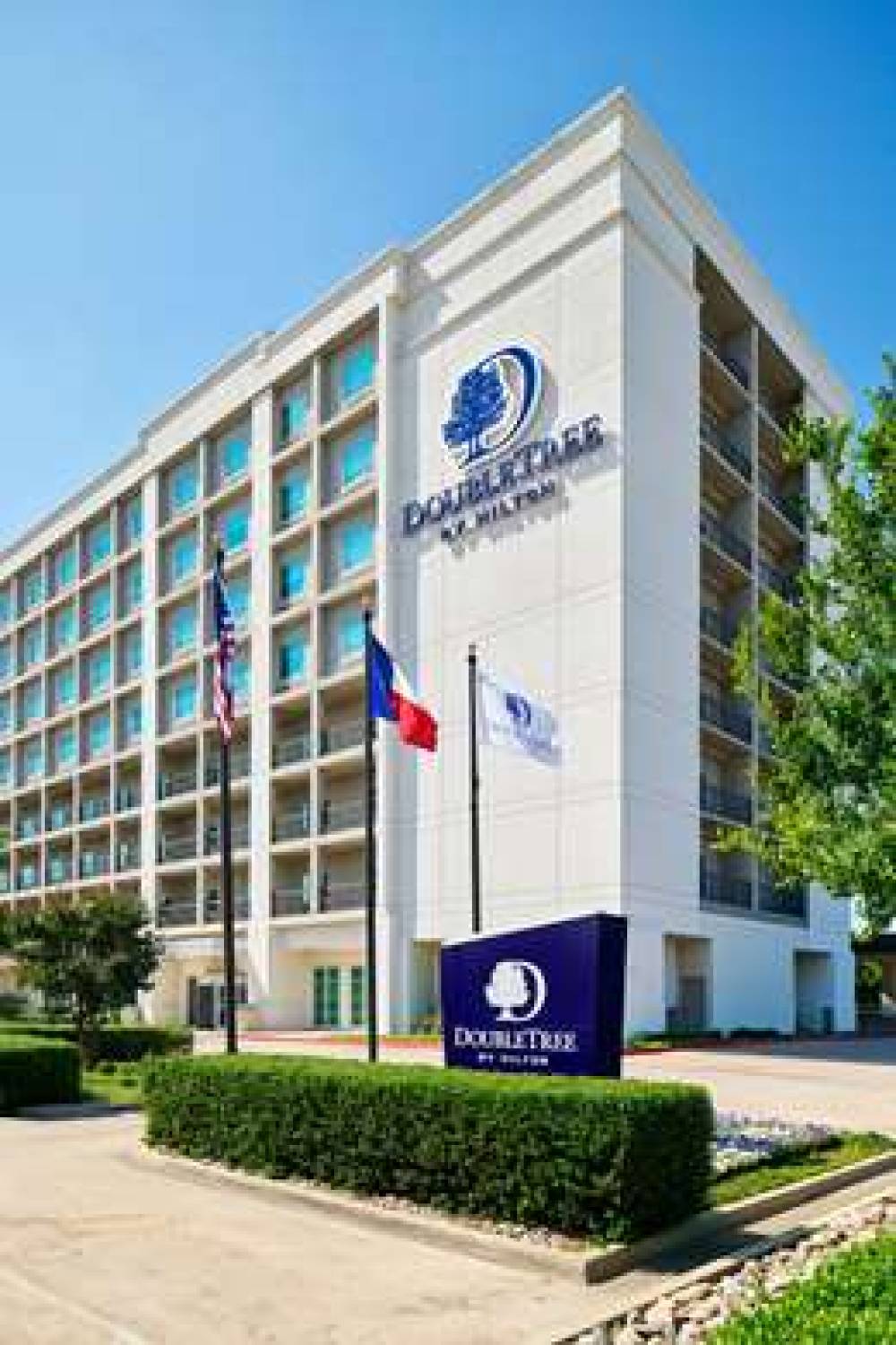 DOUBLETREE BY HILTON DALLAS - LOVE 1