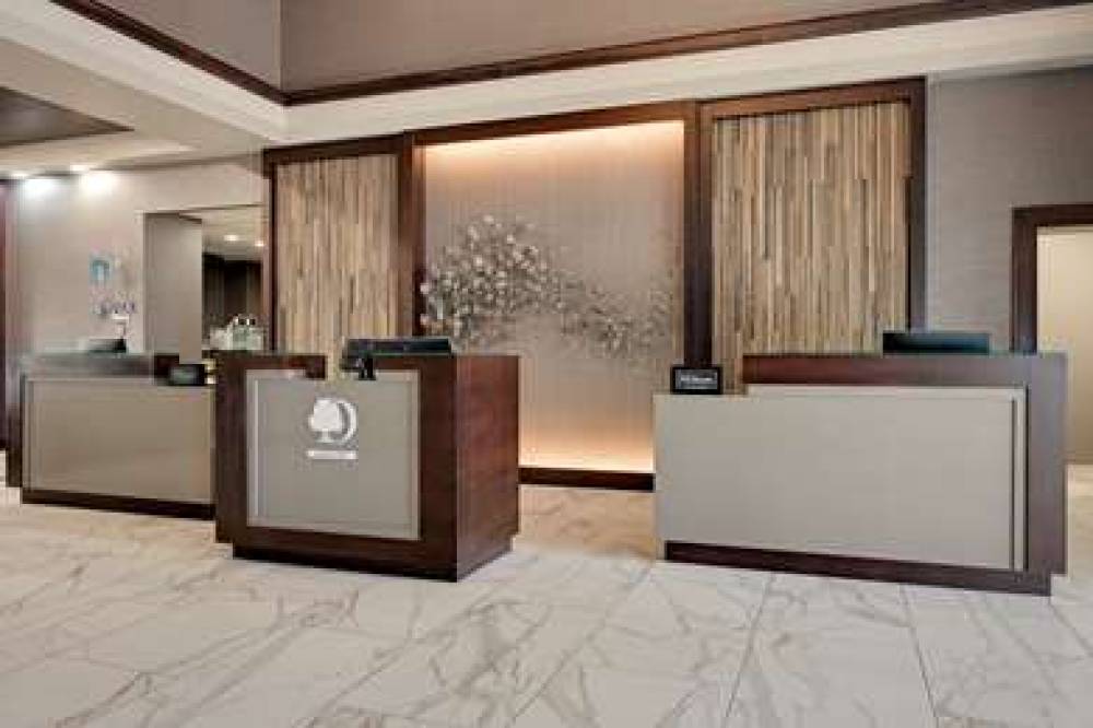 DOUBLETREE BY HILTON DENVER AIRPORT 3