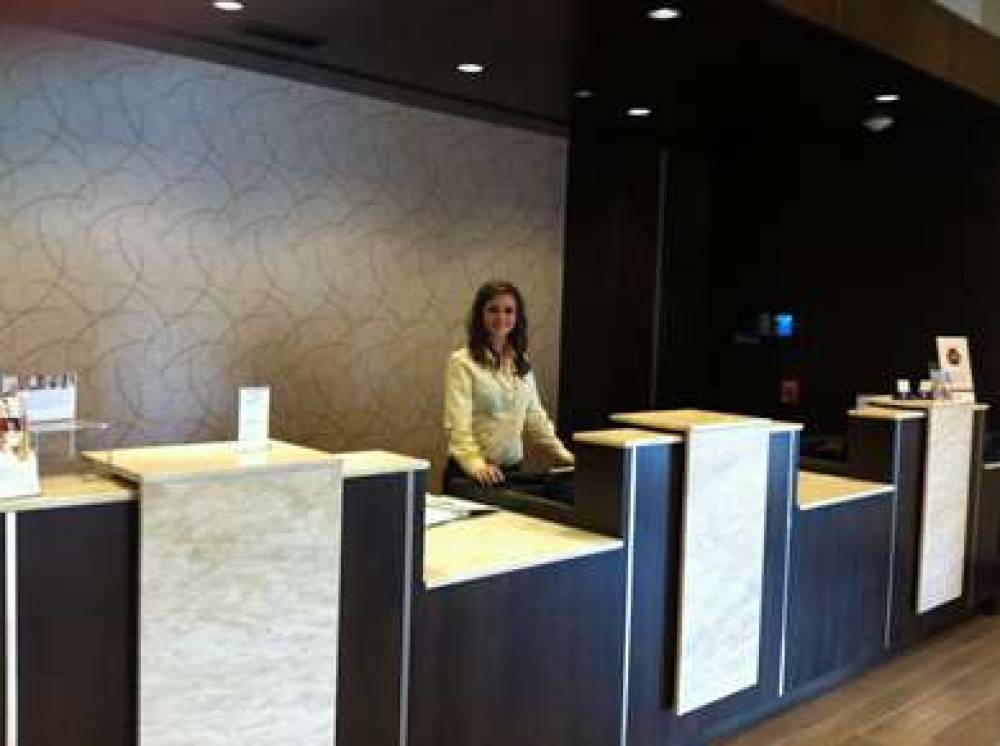 DoubleTree By Hilton Denver-Thornton 4