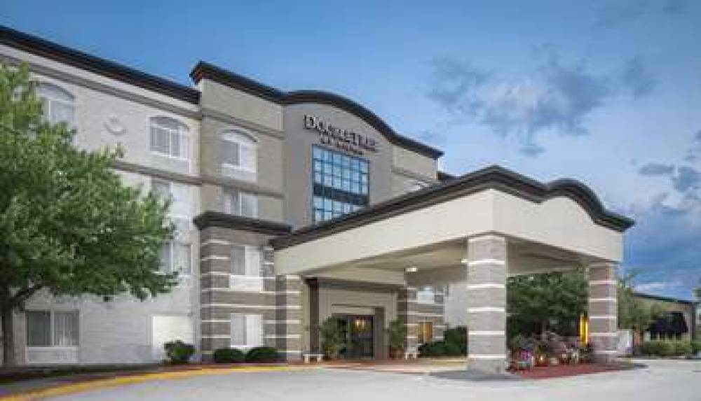 DoubleTree By Hilton Des Moines Airport 2