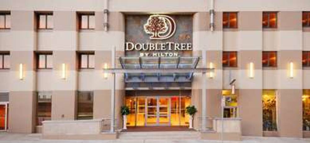 DoubleTree By Hilton Hotel &amp; Suites Pittsburg 5