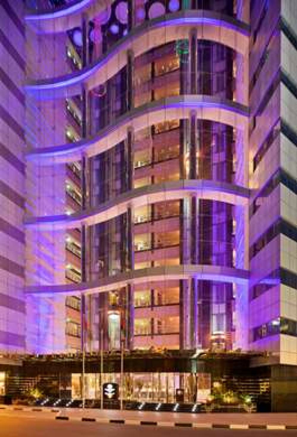 Doubletree By Hilton Hotel And Residences Dubai A