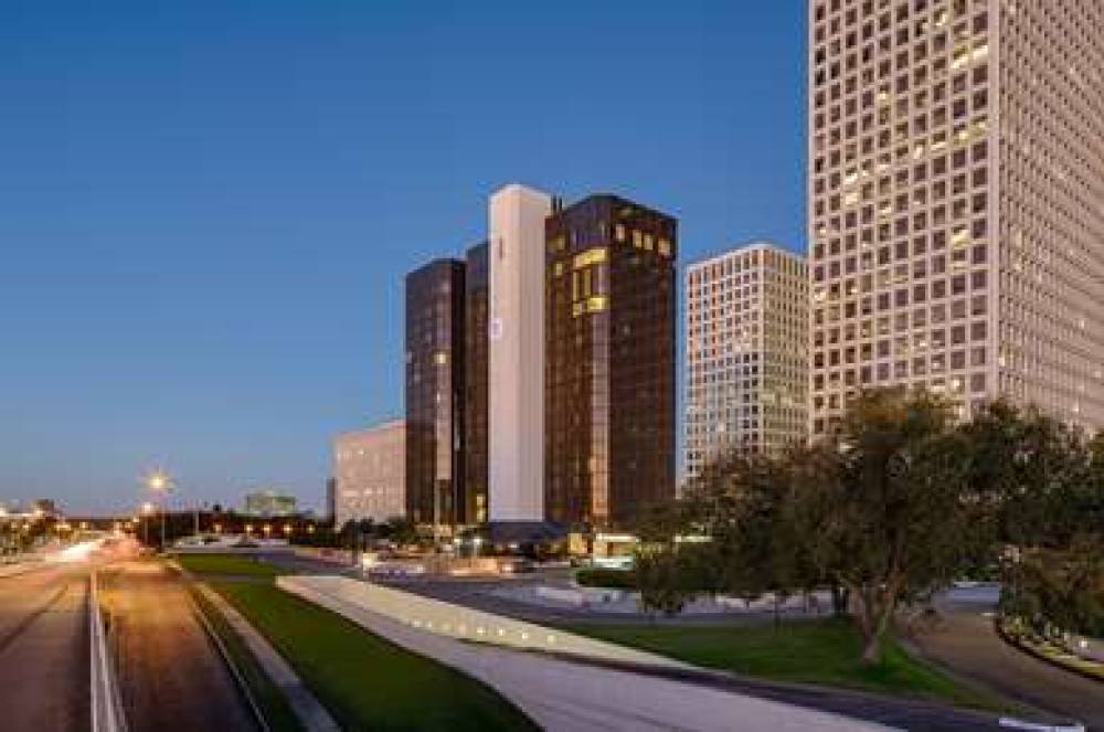 DoubleTree By Hilton Houston - Greenway Plaza 1