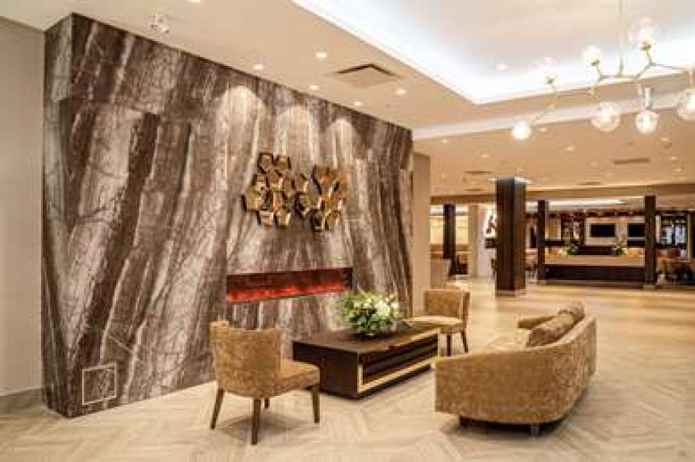 DOUBLETREE BY HILTON KITCHENER 4