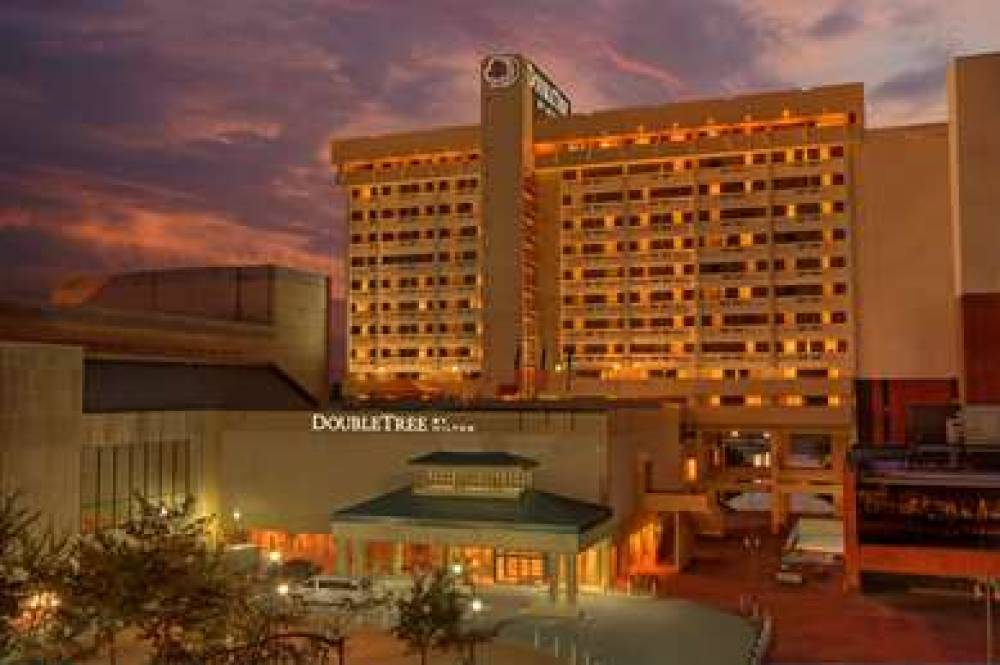 DoubleTree By Hilton Little Rock 3