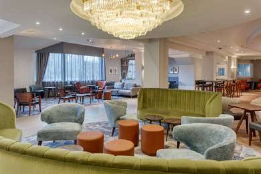 DoubleTree By Hilton London Elstree 10