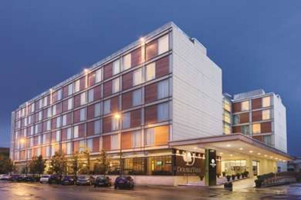 DOUBLETREE BY HILTON MILAN 1