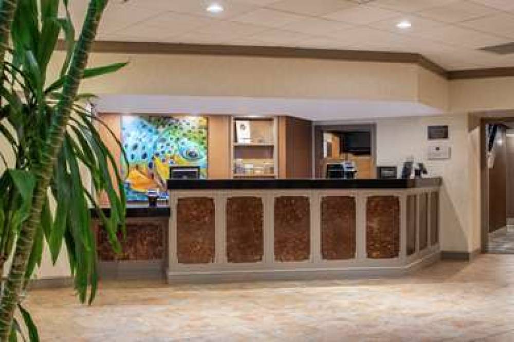 DoubleTree By Hilton Missoula/Edgewater 4