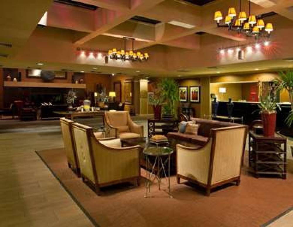 DoubleTree By Hilton Pittsburgh-Meadow Lands 7