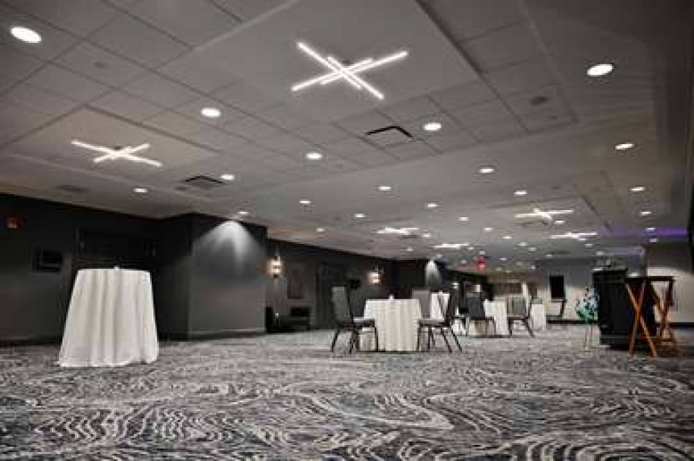 DoubleTree By Hilton Pittsburgh/Monroeville Conv  5