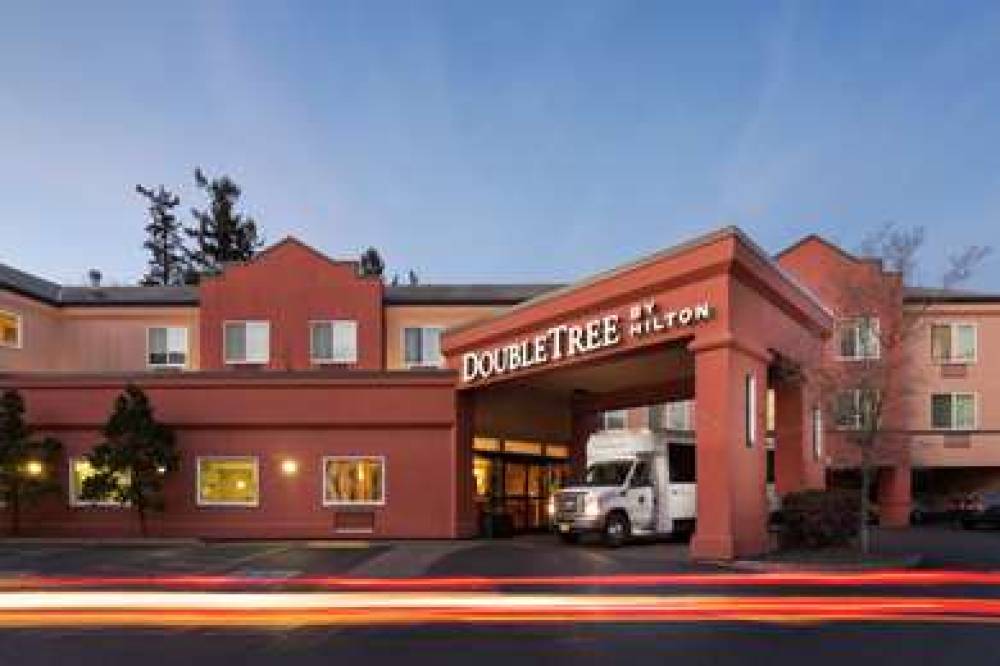 DOUBLETREE BY HILTON PORTLAND - TIG 3