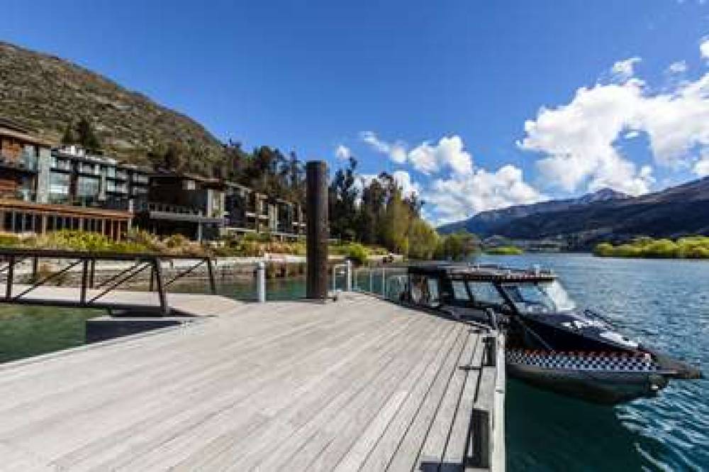 DOUBLETREE BY HILTON QUEENSTOWN 2