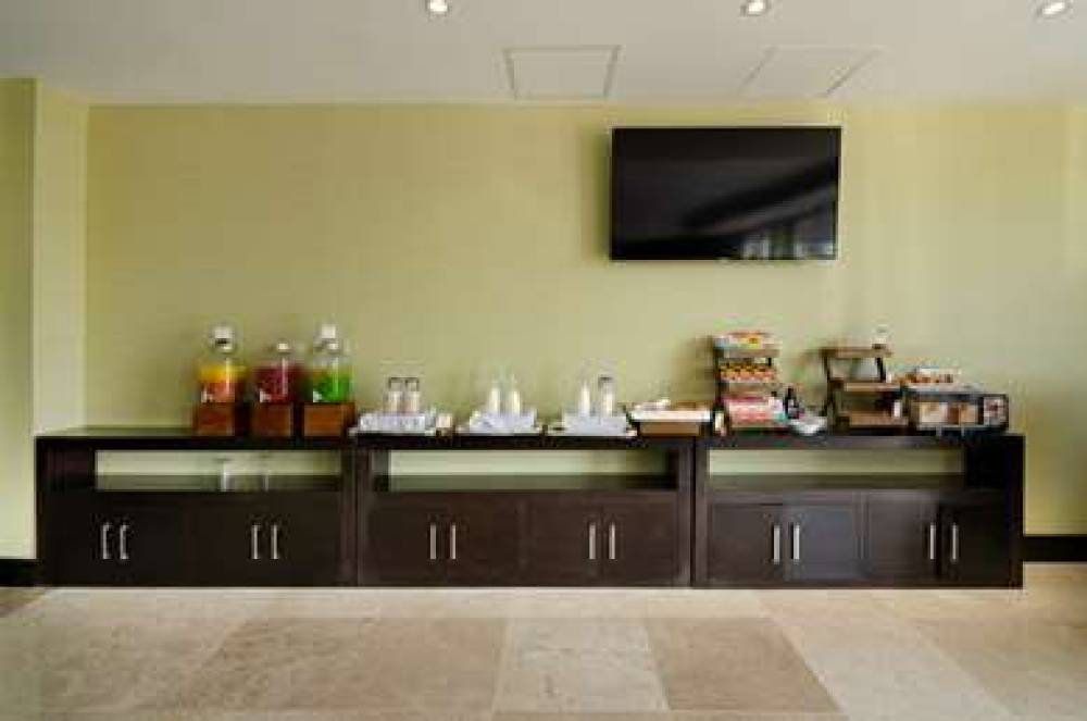 DoubleTree By Hilton Queretaro 10