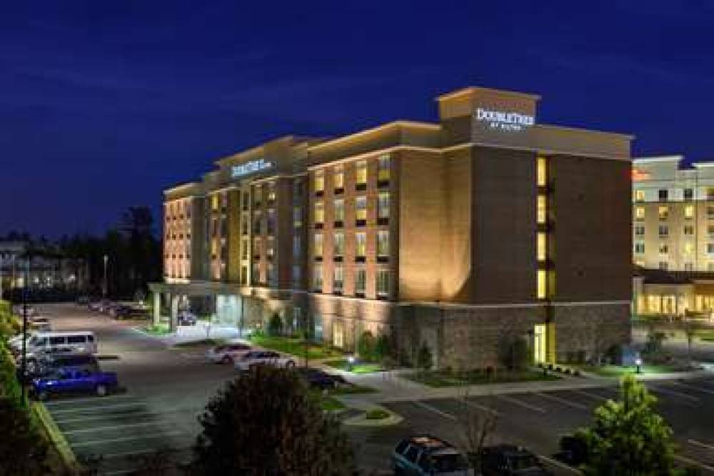 DoubleTree By Hilton Raleigh/Cary 3