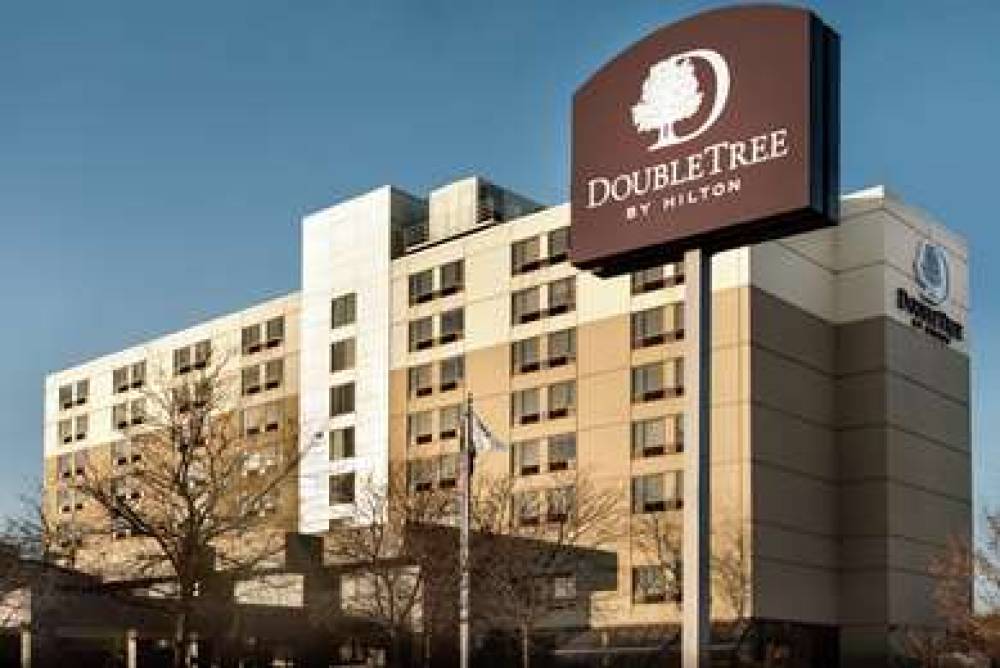 DOUBLETREE BY HILTON ST PAUL EAST 2