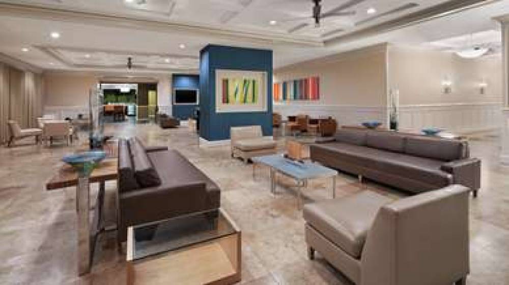 DoubleTree By Hilton Sunrise-Sawgrass Mills 3