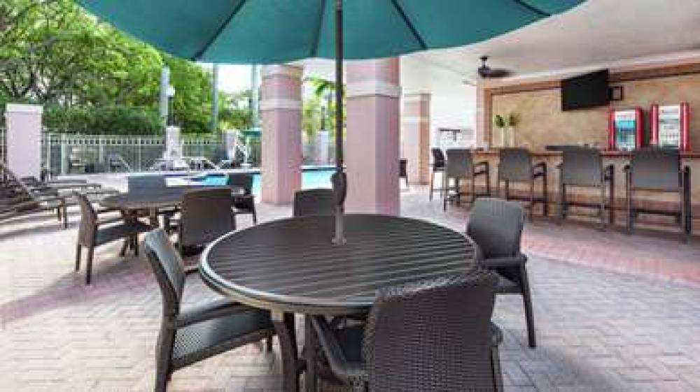 DoubleTree By Hilton Sunrise-Sawgrass Mills 5