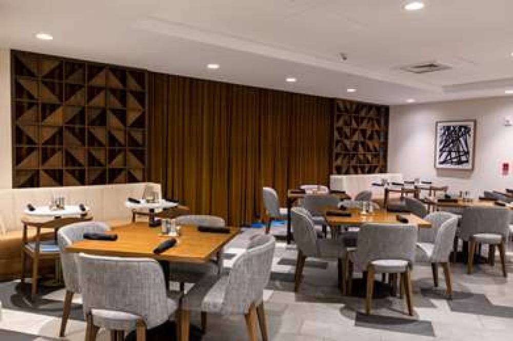 DoubleTree By Hilton Tinton Falls-Eatontown 10