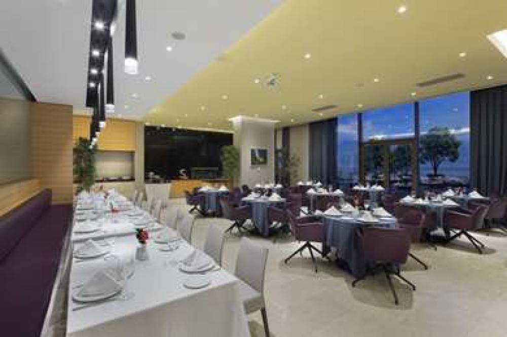 DOUBLETREE BY HILTON TRABZON 10