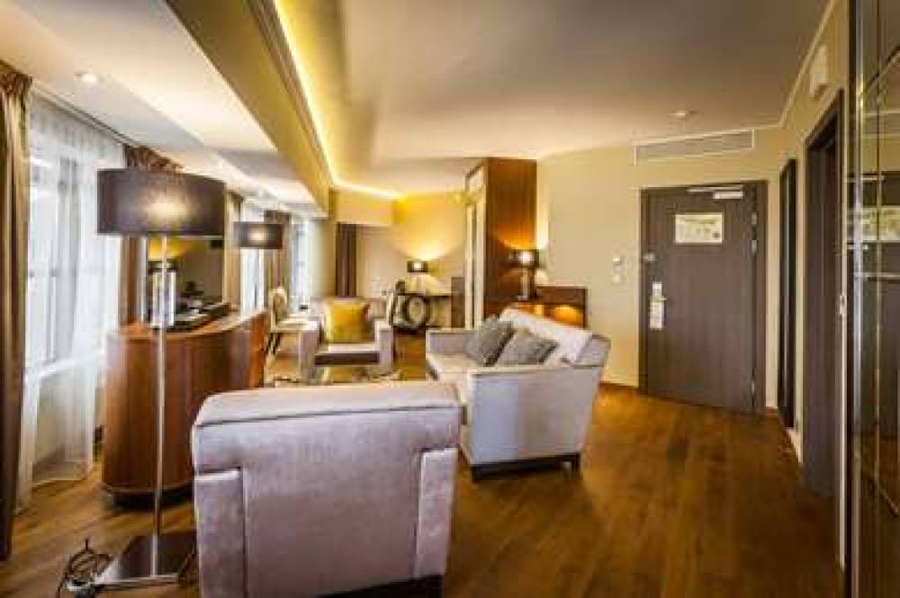 DOUBLETREE BY HILTON TYUMEN 10