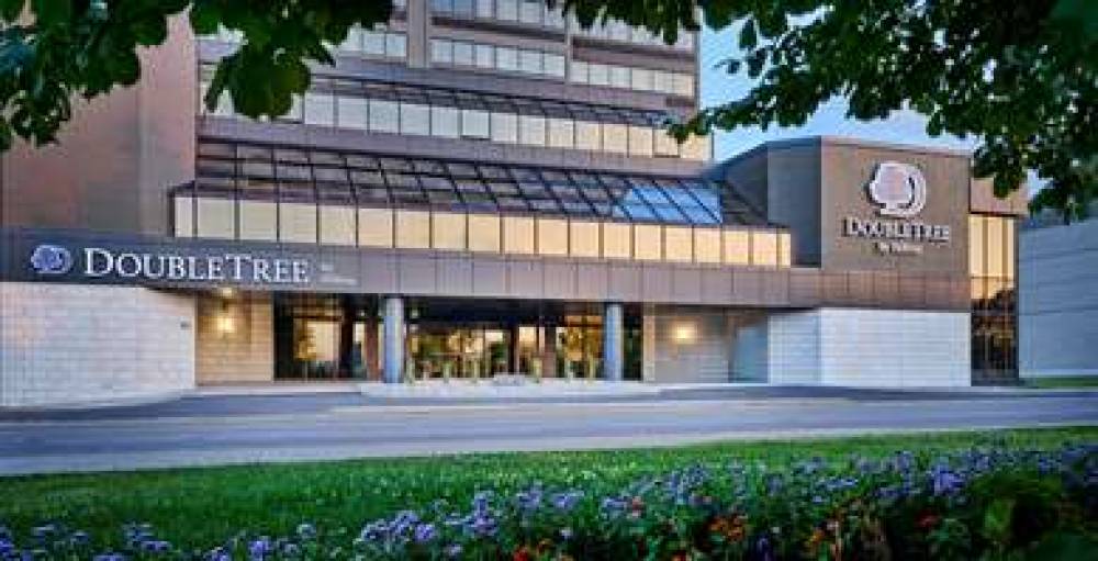 DOUBLETREE BY HILTON WINDSOR 1