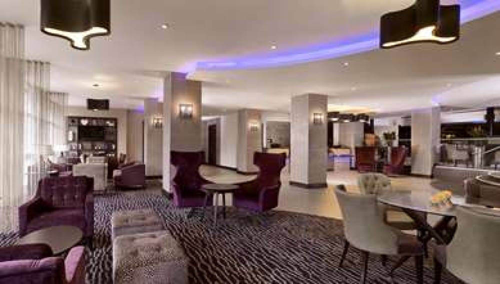 DoubleTree By Hilton Woking 8